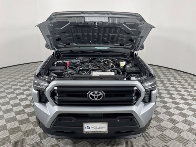 Used 2026 Toyota Tacoma SR w/ SR Upgrade Package RWD image 16