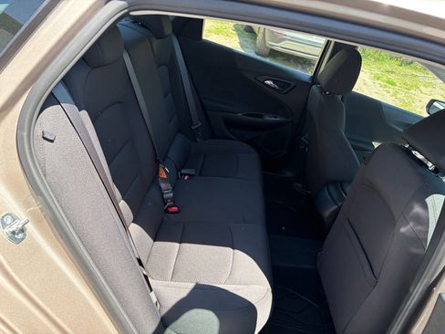 Used 2023 Chevrolet Malibu RS w/ LPO, Floor Liner Package FWD image 30