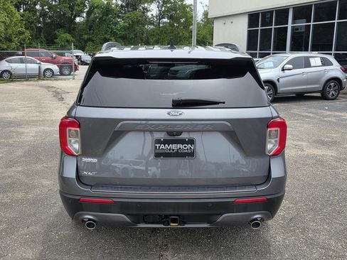 Used 2022 Ford Explorer XLT w/ Equipment Group 202A RWD image 4