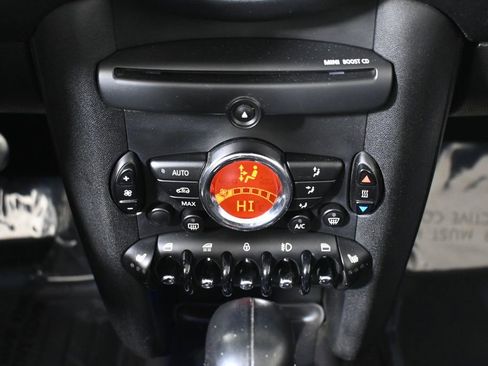 Used 2015 MINI Cooper S image 29