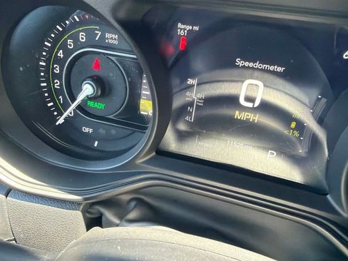 Certified 2025 Jeep Wrangler Unlimited Sahara AWD/4WD image 13