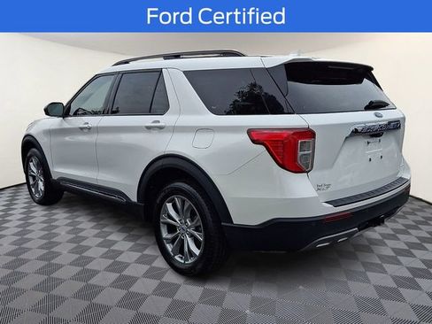 Certified 2023 Ford Explorer XLT w/ Equipment Group 202A AWD/4WD image 4