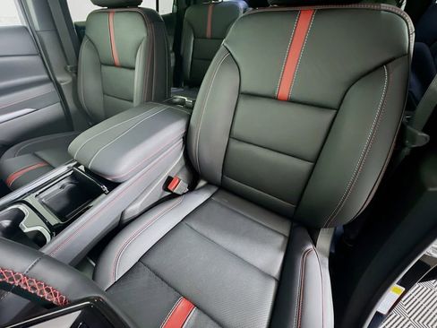 New 2026 Chevrolet Traverse RS w/ LPO, Floor Liner Package image 22