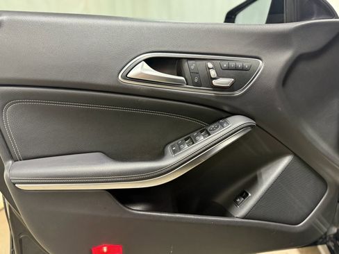 Used 2019 Mercedes-Benz CLA 250 4MATIC image 12