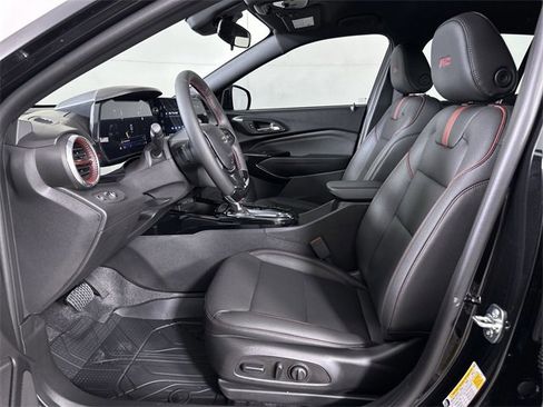 New 2026 Chevrolet Trax RS w/ Driver Confidence Package image 19