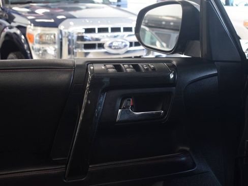Used 2015 Toyota 4Runner Trail AWD/4WD image 44