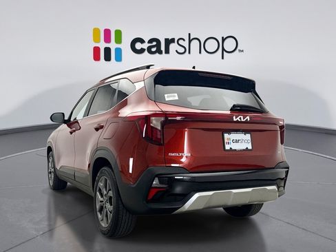 Used 2024 Kia Seltos S AWD/4WD image 3