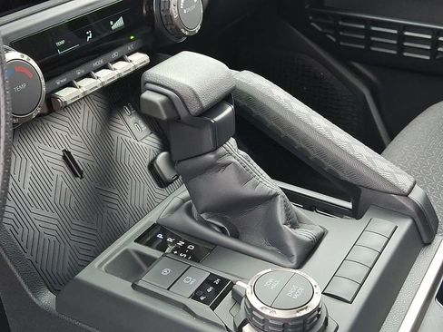 Certified 2026 Toyota 4Runner SR5 AWD/4WD image 17