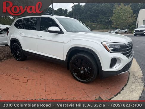 Certified 2026 Volkswagen Atlas SE w/ Panoramic Sunroof Package FWD image 5