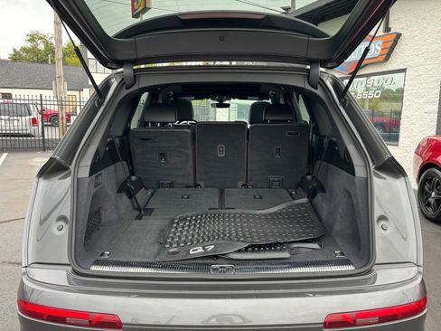 Used 2018 Audi Q7 3.0T Prestige w/ Prestige Package image 24