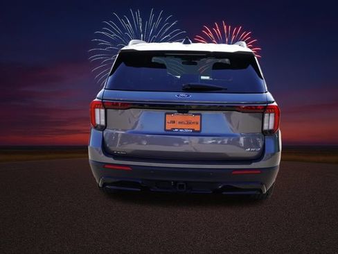 Used 2025 Ford Explorer ST-Line w/ ST-Line Street Pack AWD/4WD image 6