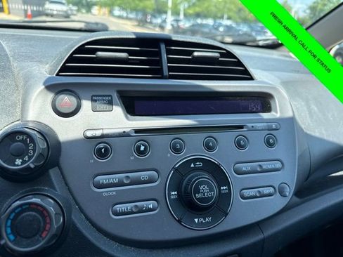 Used 2013 Honda Fit image 32