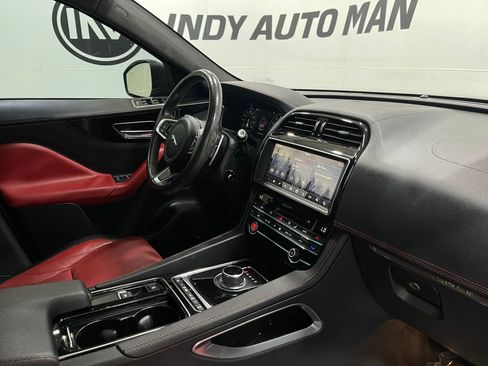 Used 2020 Jaguar F-PACE Checkered Flag image 21