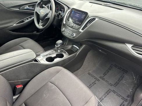 Used 2023 Chevrolet Malibu LT image 17
