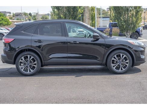 Used 2022 Ford Escape SEL w/ SEL Stealth AWD Package image 2