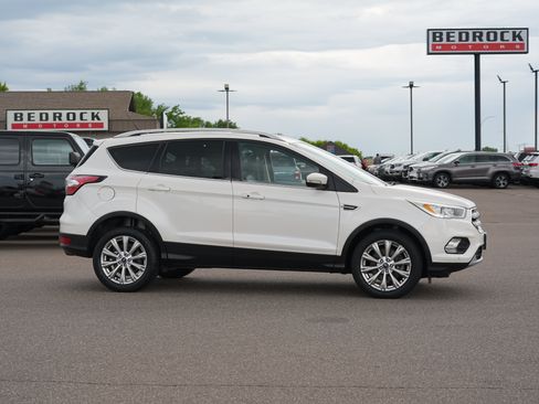 Used 2018 Ford Escape Titanium AWD/4WD image 2
