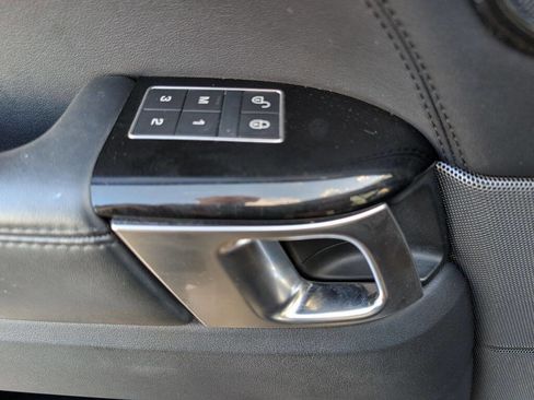 Used 2016 Land Rover Range Rover Sport HSE image 40