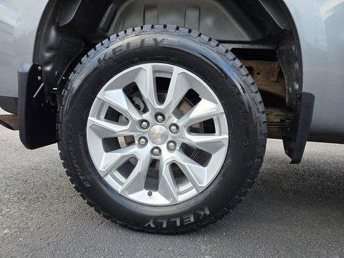 Used 2024 Chevrolet Silverado 1500 Custom w/ Turbomax Blackout Package image 11