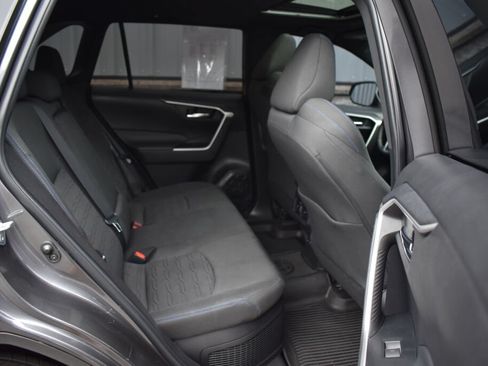 Certified 2022 Toyota RAV4 SE w/ Convenience Package AWD/4WD image 23