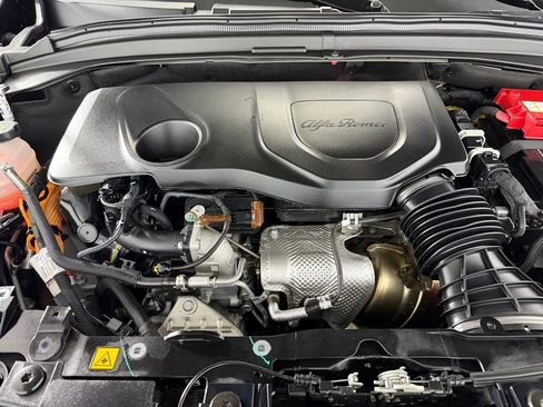 Used 2024 Alfa Romeo Tonale Ti AWD/4WD image 35