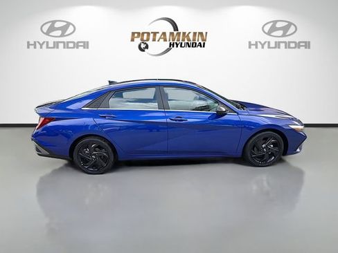 New 2026 Hyundai Elantra SEL Sport image 4
