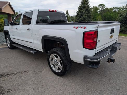 Used 2015 Chevrolet Silverado 2500 LTZ w/ LTZ Plus Package AWD/4WD image 7