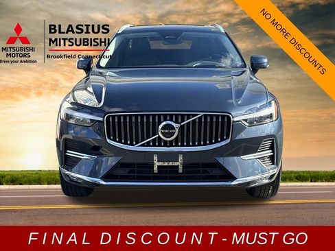 Used 2022 Volvo XC60 B5 Inscription w/ Advanced Package image 3