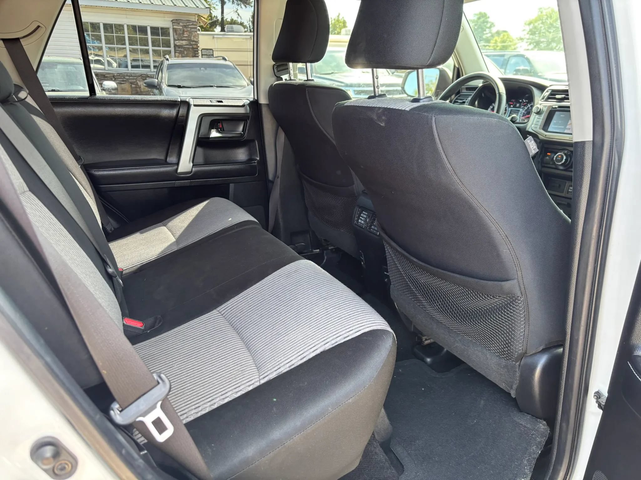 Used 2019 Toyota 4Runner SR5 AWD/4WD image 19