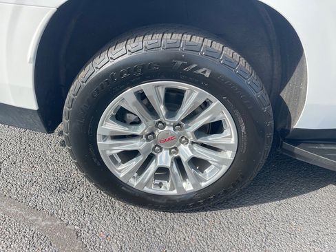 Used 2024 GMC Yukon XL Denali image 22