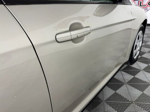 Used 2017 Ford Focus SE FWD image 27