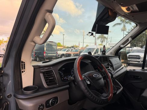 Used 2020 Ford Transit 250 148 High Roof Extended RWD image 11