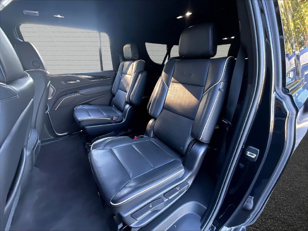 Used 2022 Cadillac Escalade ESV Sport w/ Touring Package AWD/4WD image 19