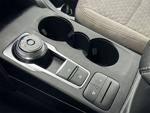 Used 2020 Ford Escape SE image 21