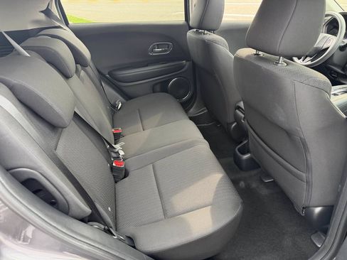 Used 2018 Honda HR-V EX image 16