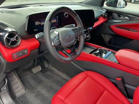 Used 2025 Chevrolet Blazer EV SS w/ Performance Package image 11