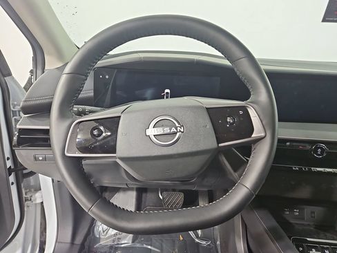 Certified 2025 Nissan Murano SV AWD/4WD image 16