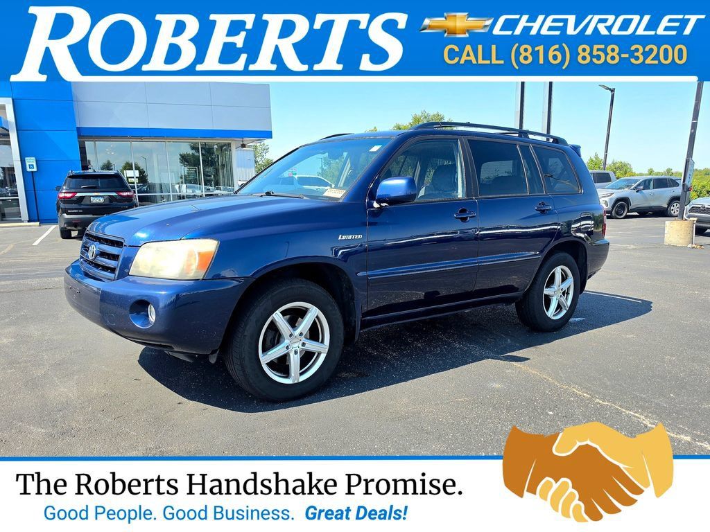 Used 2005 Toyota Highlander Limited w/ Leather Trim Pkg AWD/4WD image 1