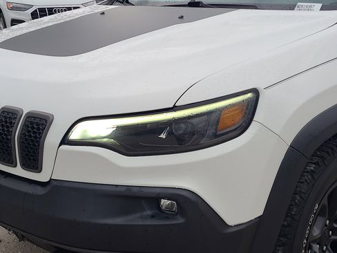 Used 2022 Jeep Cherokee Trailhawk w/ Comfort/Convenience Group image 11