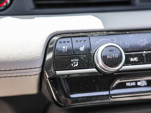 Certified 2023 Honda Pilot Elite image 19