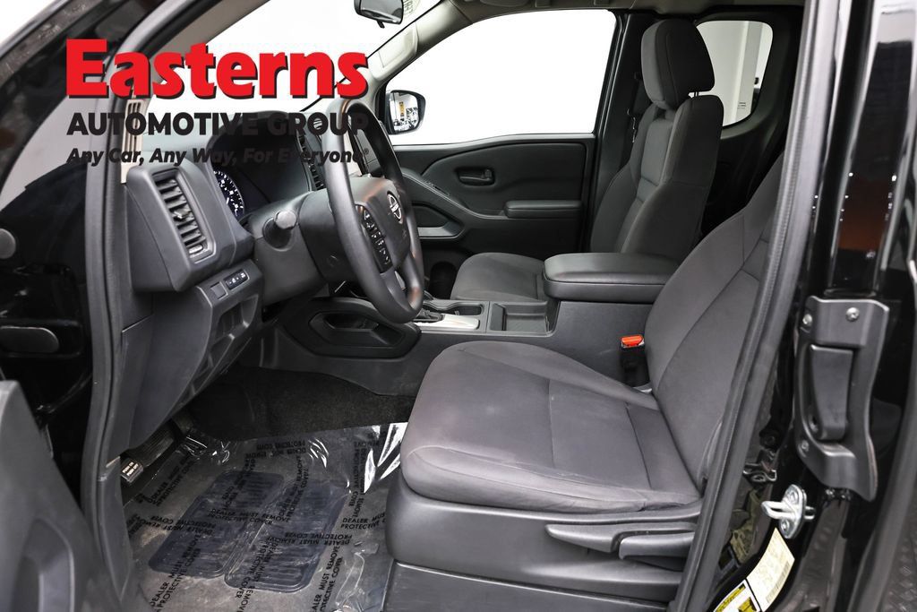 Used 2022 Nissan Frontier S RWD image 13