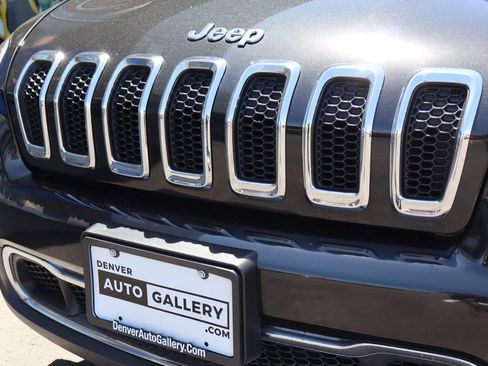 Used 2014 Jeep Cherokee Limited w/ Luxury Group AWD/4WD image 26