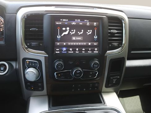 Used 2018 RAM 1500 Laramie w/ Convenience Group AWD/4WD image 22