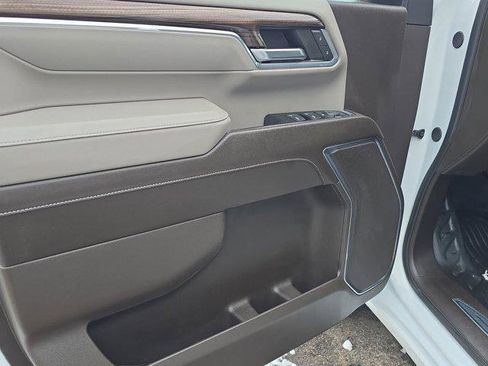 Used 2024 Chevrolet Silverado 3500 LT w/ Convenience Package image 19