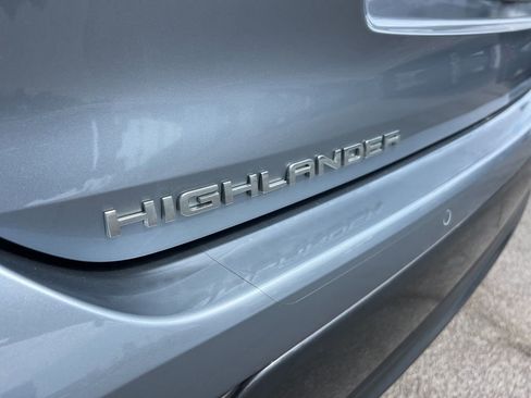 Used 2021 Toyota Highlander Limited AWD/4WD image 32