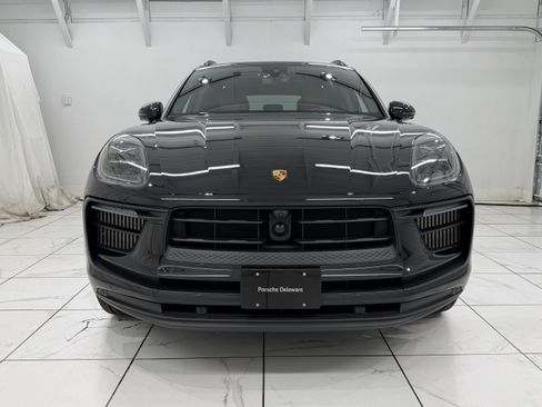 Certified 2023 Porsche Macan S AWD/4WD image 9