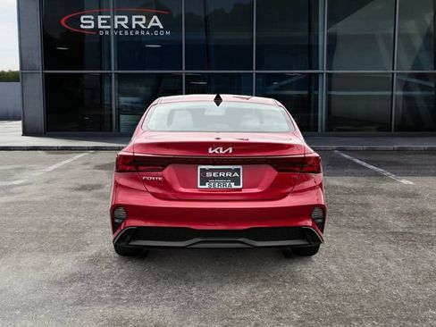 Certified 2023 Kia Forte LXS w/ LXS Technology Package FWD image 4