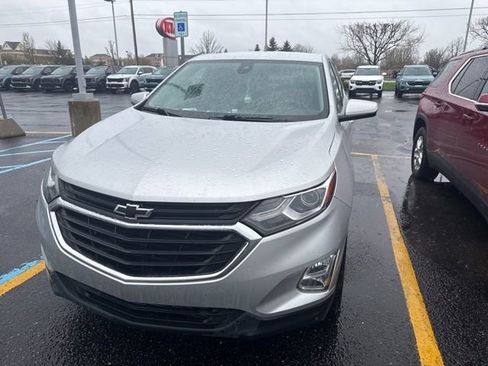Used 2021 Chevrolet Equinox LT AWD/4WD image 3