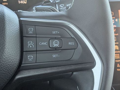 New 2026 Jeep Grand Cherokee Altitude AWD/4WD image 19