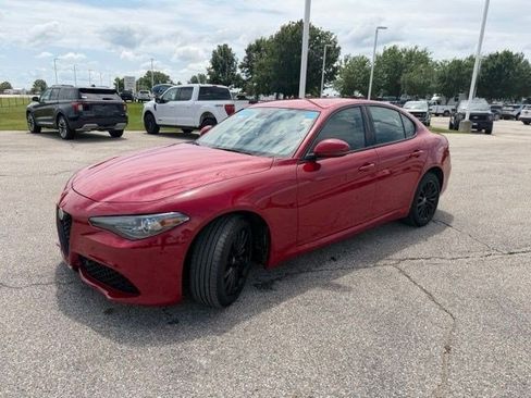 Used 2022 Alfa Romeo Giulia Sprint AWD/4WD image 7
