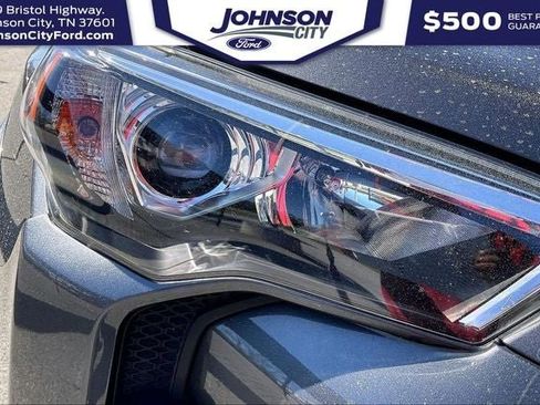 Used 2022 Toyota 4Runner SR5 Premium w/ Moonroof Package AWD/4WD image 32